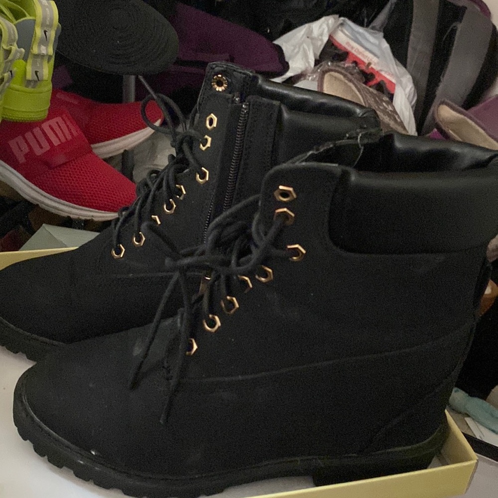 Black boots